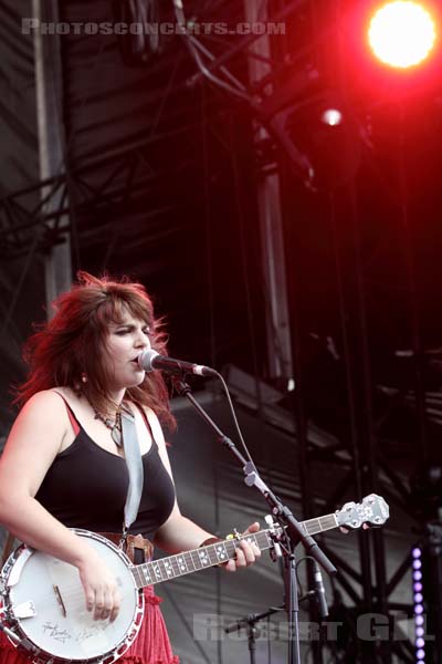 LISA LEBLANC - 2013-07-19 - PARIS - Parvis de l'Hotel de Ville - 